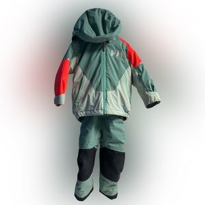 3T Helly Hansen Snow Suit Jacket & Snow Pants